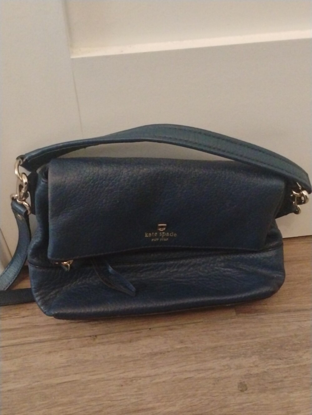 Stylish kate spade navy blue pebbled leather crossbody bag